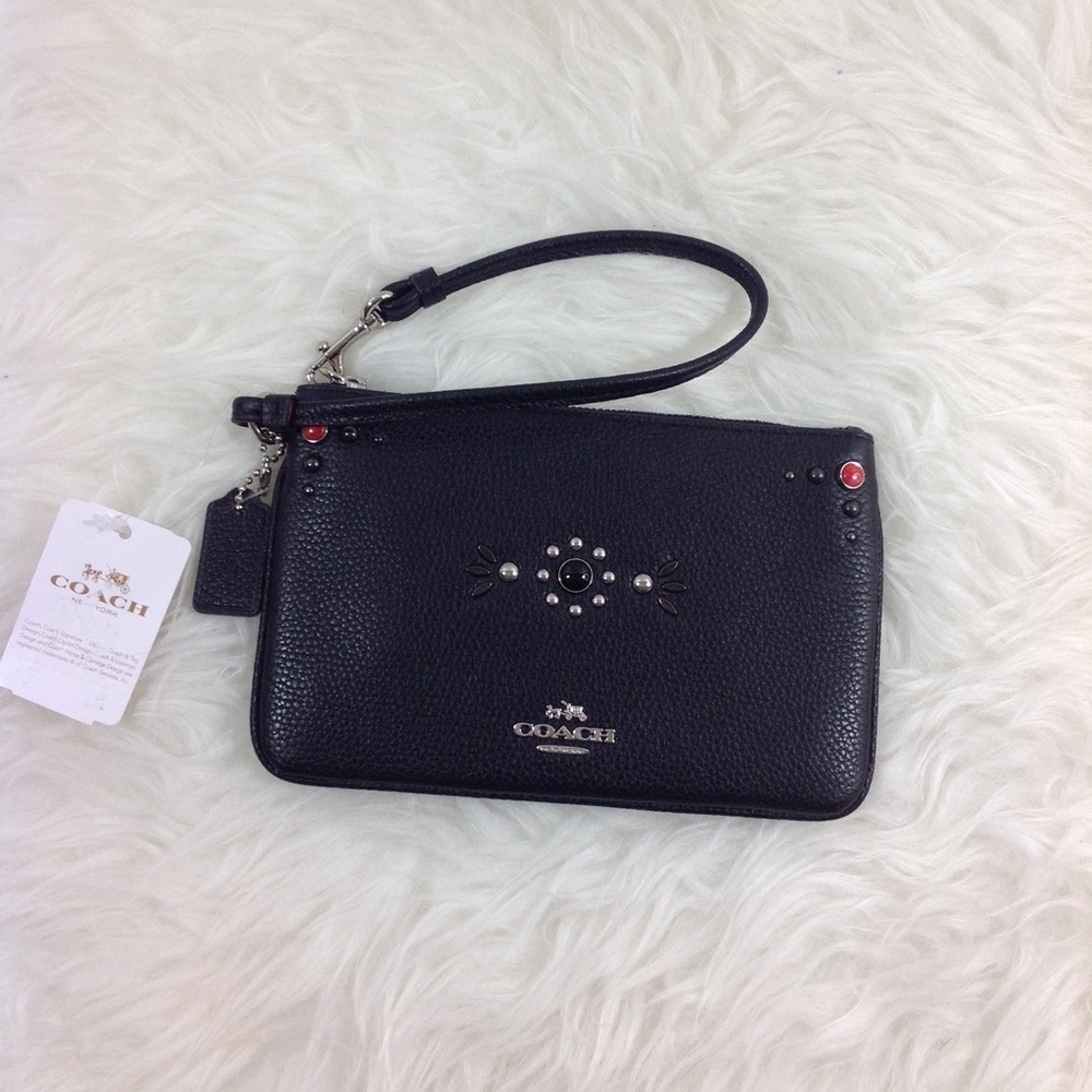 Coach 56530 western rivets small wristlet black